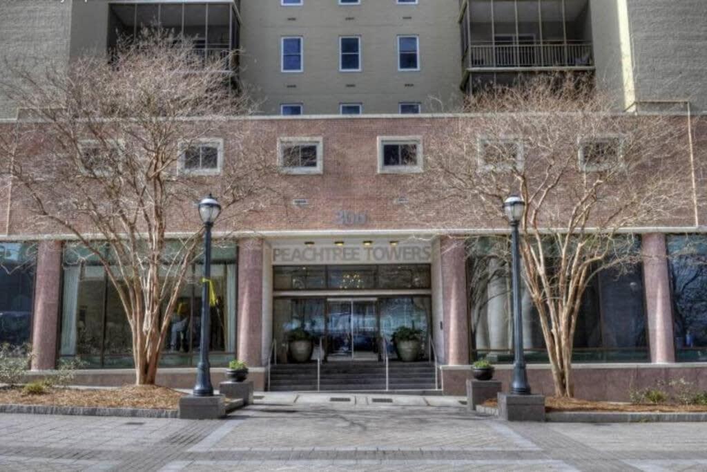 Center Downtown! King Bed! Private Balcony! Pt8I Villa Atlanta Exterior photo
